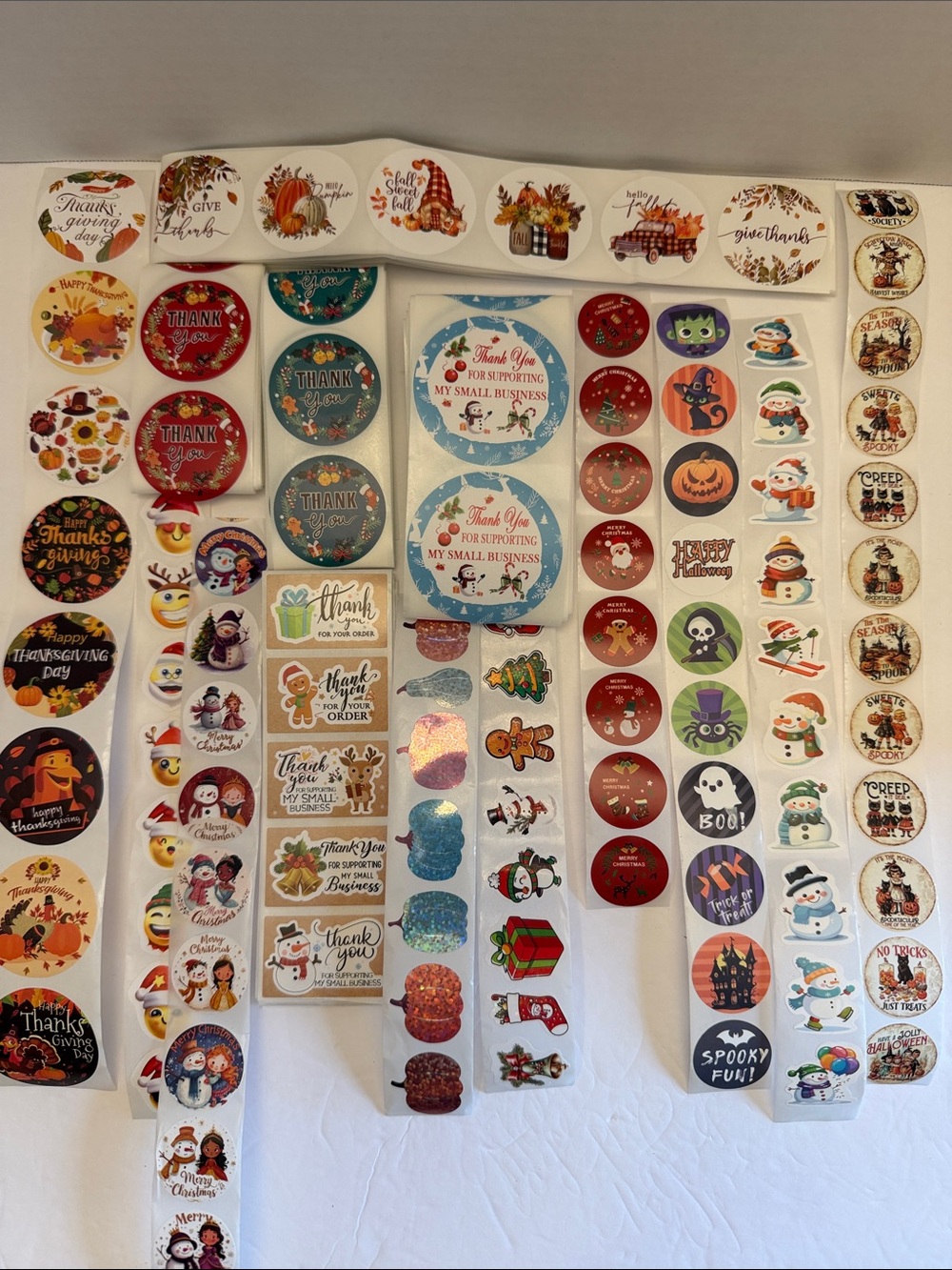 Assorted 100 Holiday Stickers - Random Selection